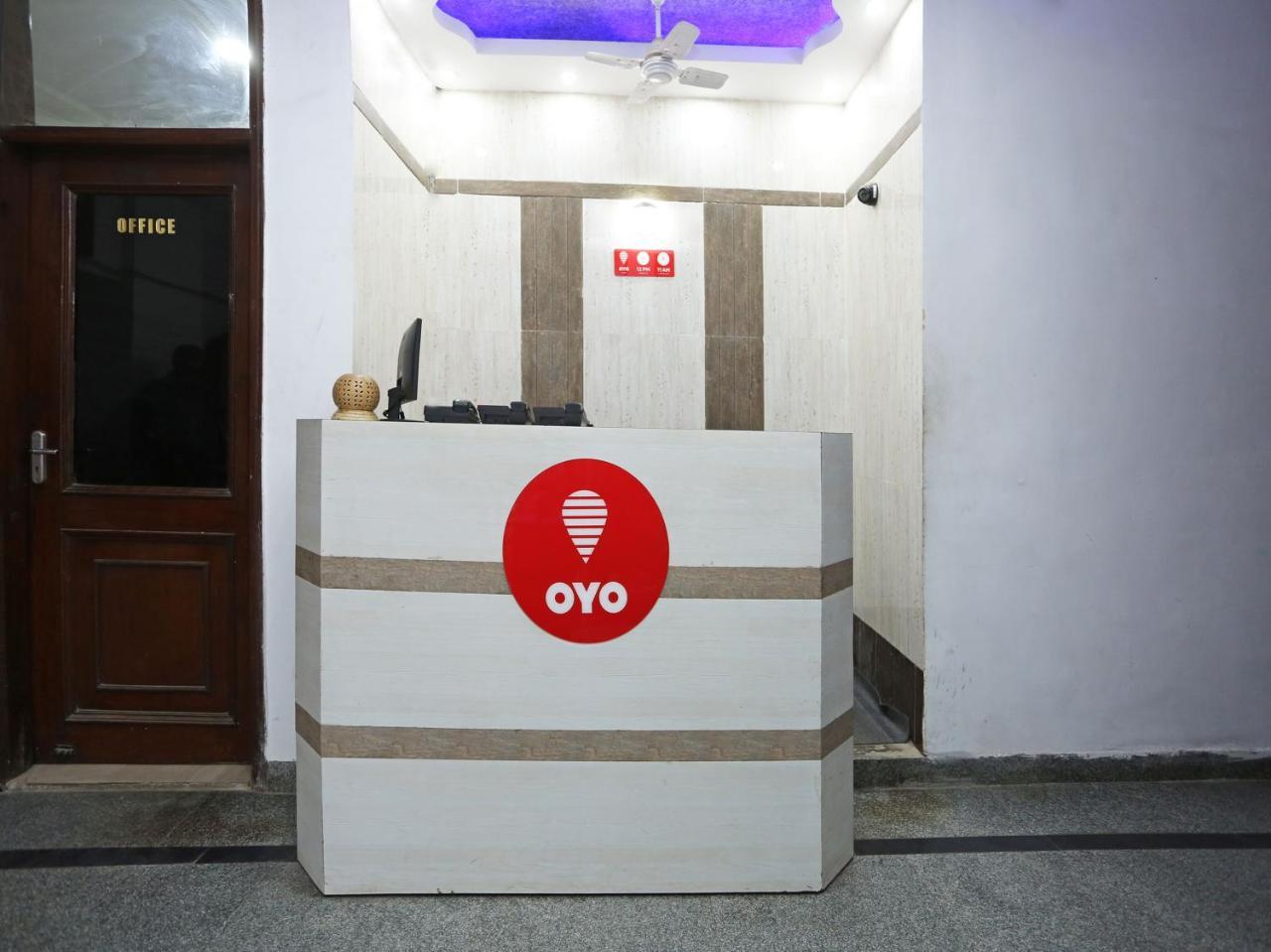 Oyo 472 Hotel Sareen New Delhi Eksteriør billede