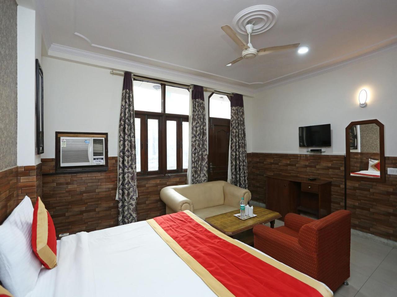 Oyo 472 Hotel Sareen New Delhi Eksteriør billede