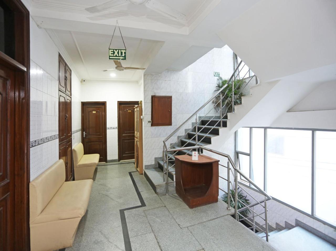Oyo 472 Hotel Sareen New Delhi Eksteriør billede