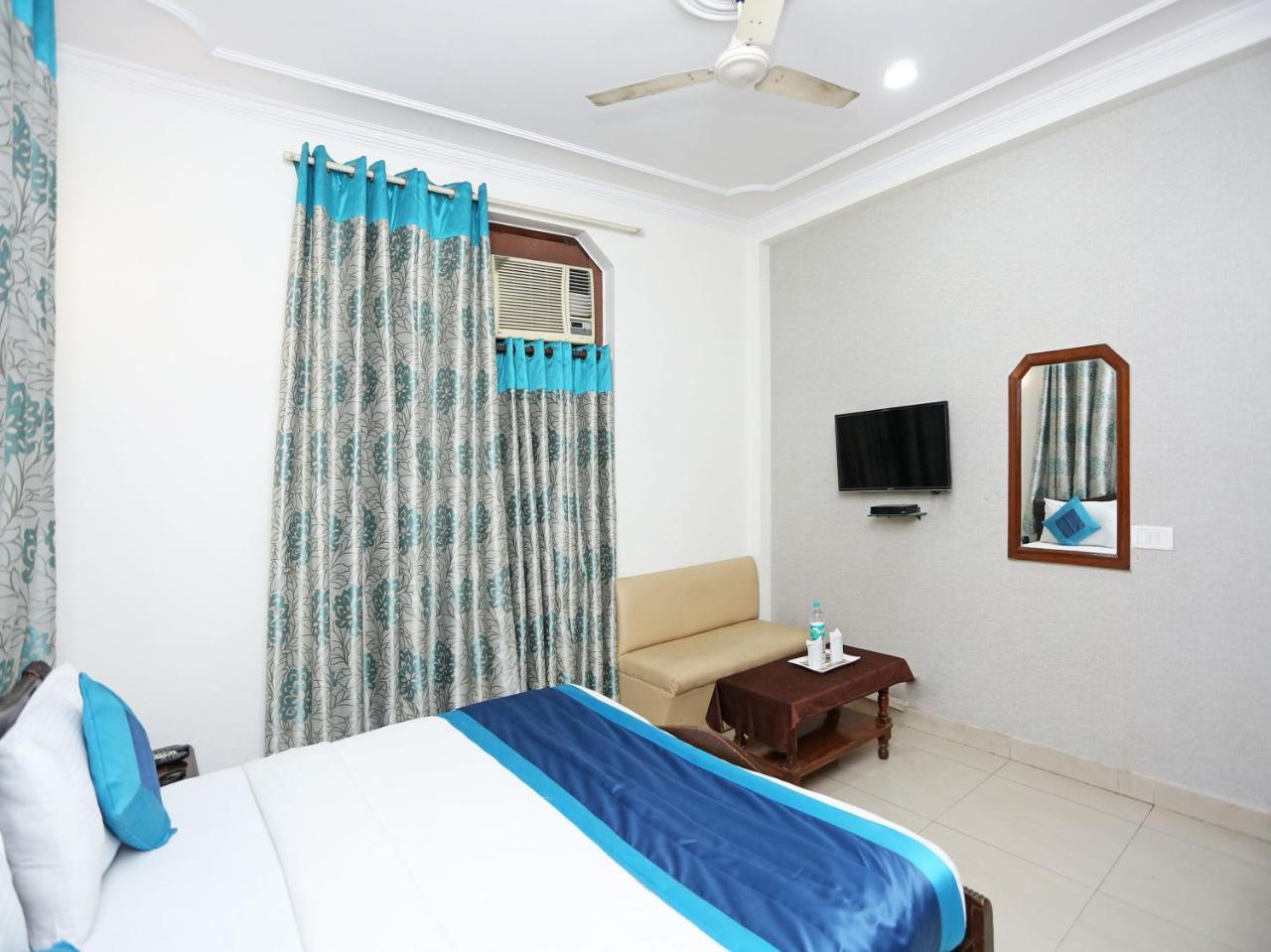 Oyo 472 Hotel Sareen New Delhi Eksteriør billede